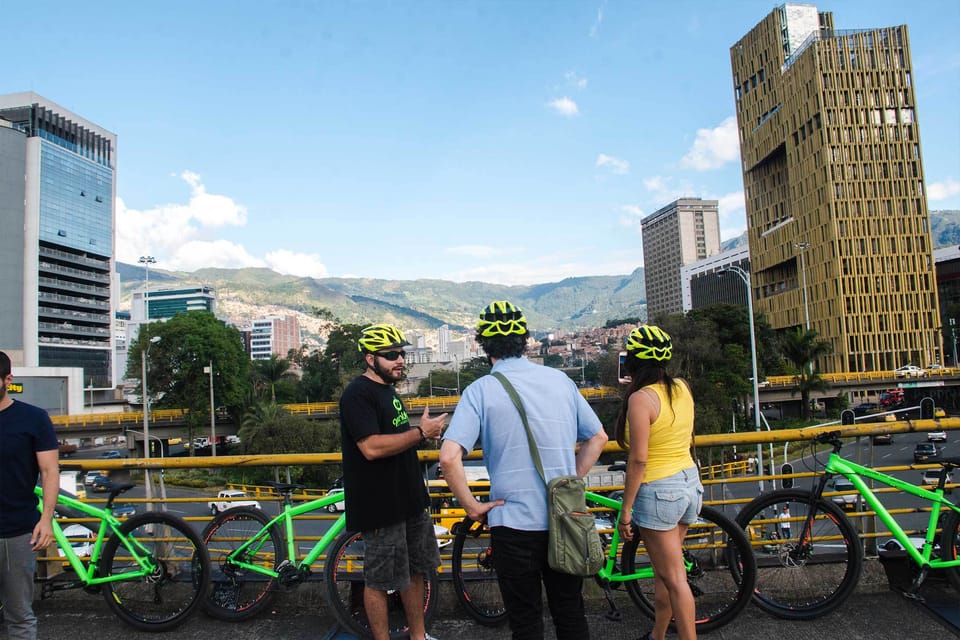 Medellín Tour En Bici Con Comida Y Bebida Locales Getyourguide 6528