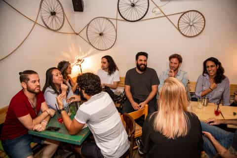 Tel Aviv: Happy Hour Bar Hopping Tour met drankjes en snacks