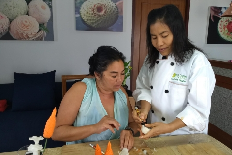 Bangkok: Professioneller thailändischer Obst- und GemüseschnitzkursHalbtägiger Schnitzkurs