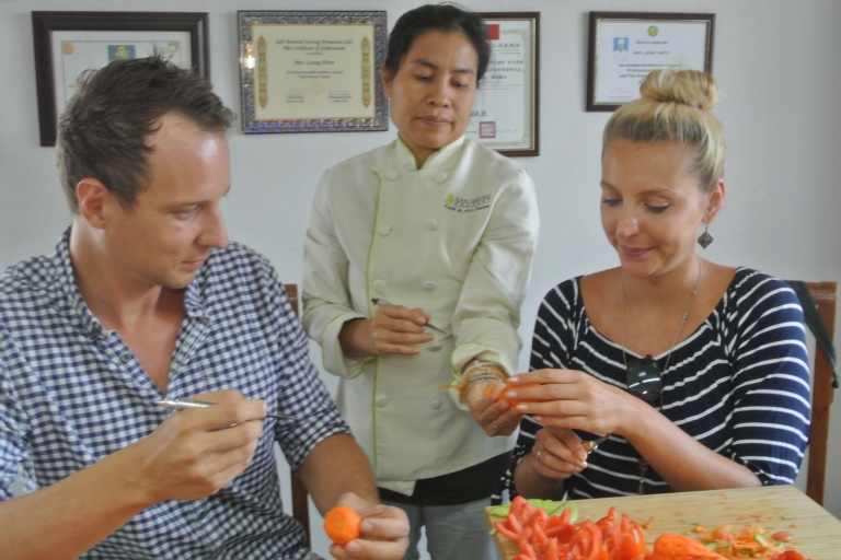 Bangkok: Professioneller thailändischer Obst- und GemüseschnitzkursHalbtägiger Schnitzkurs