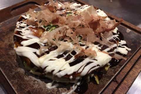 Osaka: Kuromon Market Food Tour with Tastings