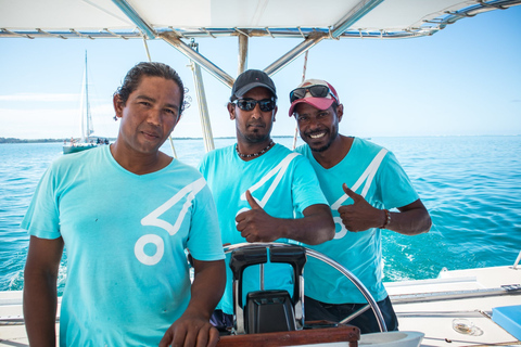 Mauritius: Katamaranfahrt von Blue Bay zur Île aux CerfsTour mit Abholung und Rücktransfer