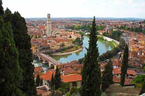 Verona: 3–Hour Highlights and Panorama E-Bike Tour