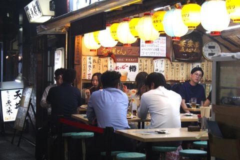 Tokyo: Yurakucho, Ginza & Shinbashi Food Tour