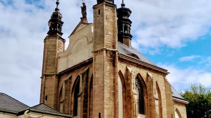 from prague halfday to kutná hora bone church with lunch