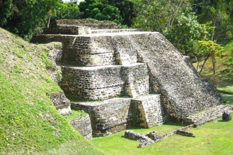 Von San Ignacio: Xunantunich Maya Tour & optionale KombinationenXunantunich mit Reithalbtagestour