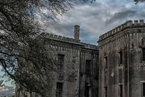 Charleston: 45-Minute Haunted Jail Walking Tour