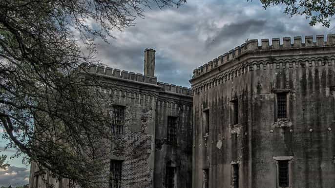 charleston 45minute haunted jail walking tour