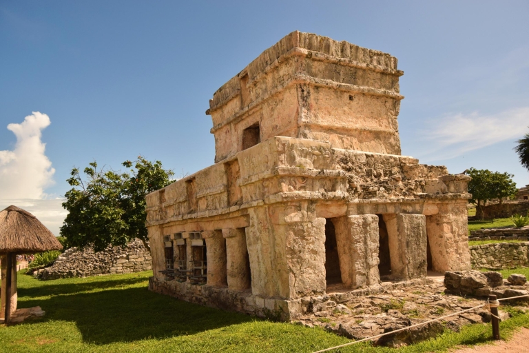 Cancun / Riviera Maya: Ruiny Tulum, Pływanie Żółwi Morskich i CenotesWycieczka z odbiorem z Cancun
