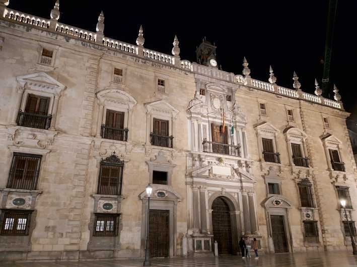 Granada: Spooky Mysteries and Legends Night Walking Tour
