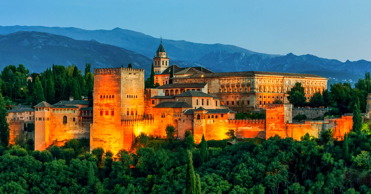 Alhambra: Tour With Nasrid Palaces At Night - Non-Refundable | GetYourGuide