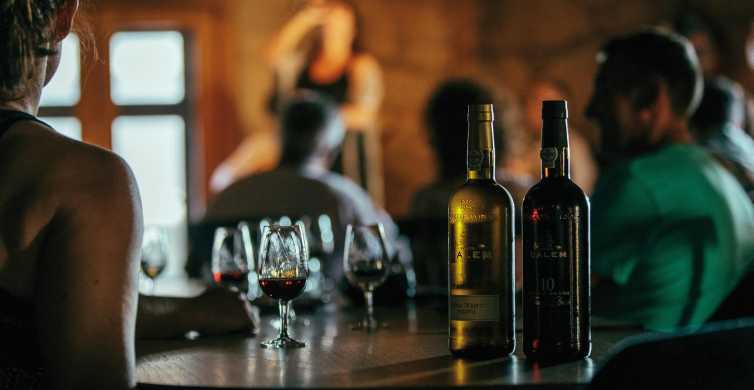 Porto: piwniczka z winami w Cálem, fado i degustacja wina