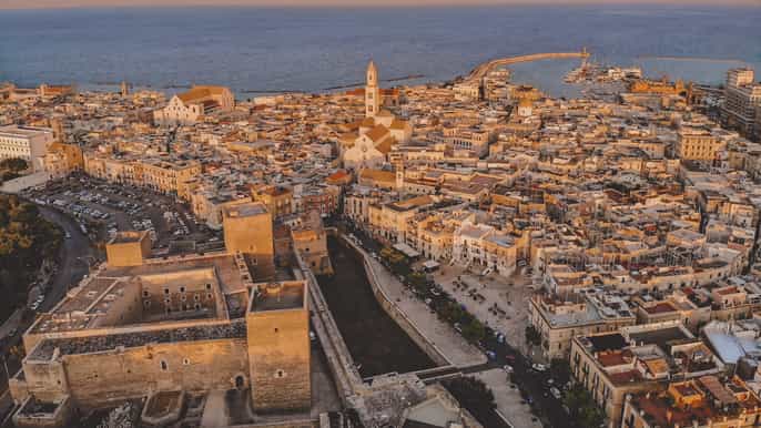 bari transfer from the airport to the city center