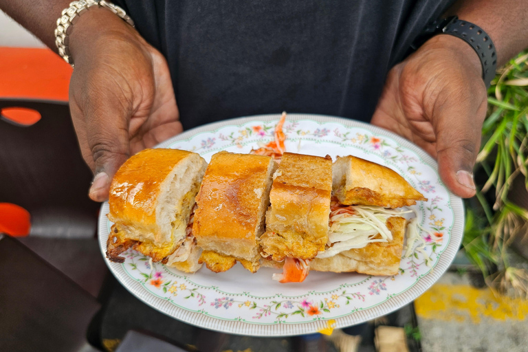 Melaka Meals Food Tour with 15+ Tastings