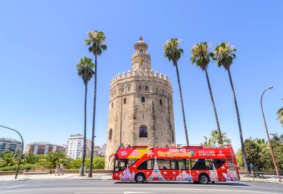 Sewilla: Wycieczka autobusowa hop-on hop-off z krajoznawczym zwiedzaniem miasta
