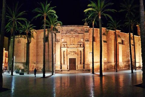 Almería: Legends and Mysteries Evening Walking Tour