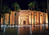 阿尔梅里亚（Almería），传奇和奥秘晚间徒步旅行 - Housity