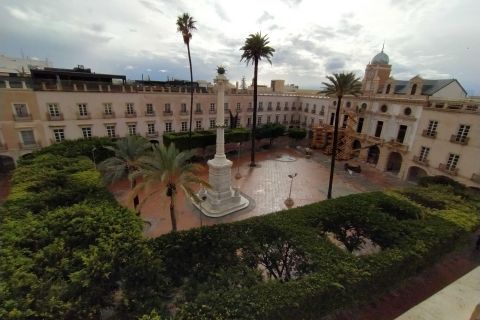 Almería: Guided City Discovery Tour