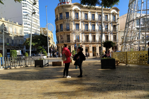 Almería: Tour guiado para descubrir la ciudadAlmería: Visita guiada por la ciudad española