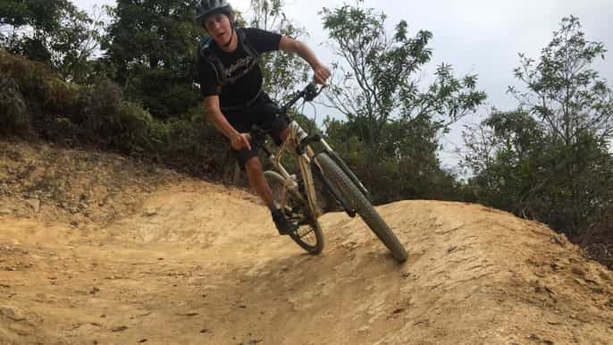 hong kong halbtägiges lantau mountainbikeabenteuer