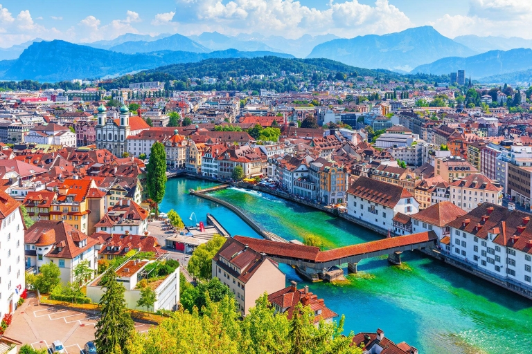 Viaje privado de Zurich al Monte Rigi por Lucerne CityDe Zurich a Rigi a través de Lucerna