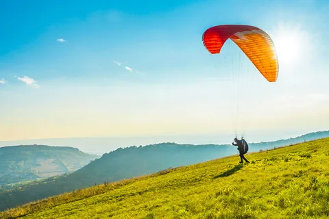 From Geneva: Bern & Paragliding in Interlaken