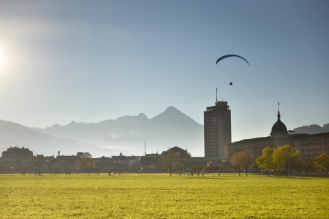 From Geneva: Bern & Paragliding in Interlaken