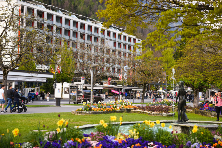 Von Genf: Bern & Paragliding in Interlaken