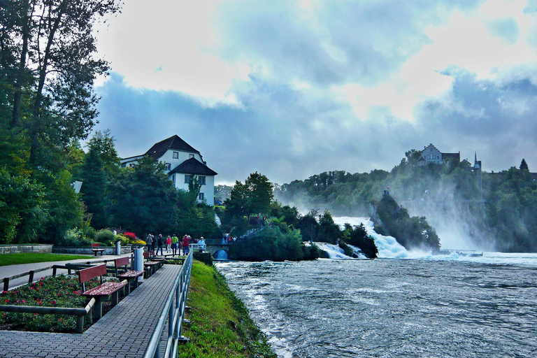 Private Tour from Zurich to Rhine Falls and Black ForestFrom Zurich: Titisee-Neustadt and Rhine Falls Day Trip