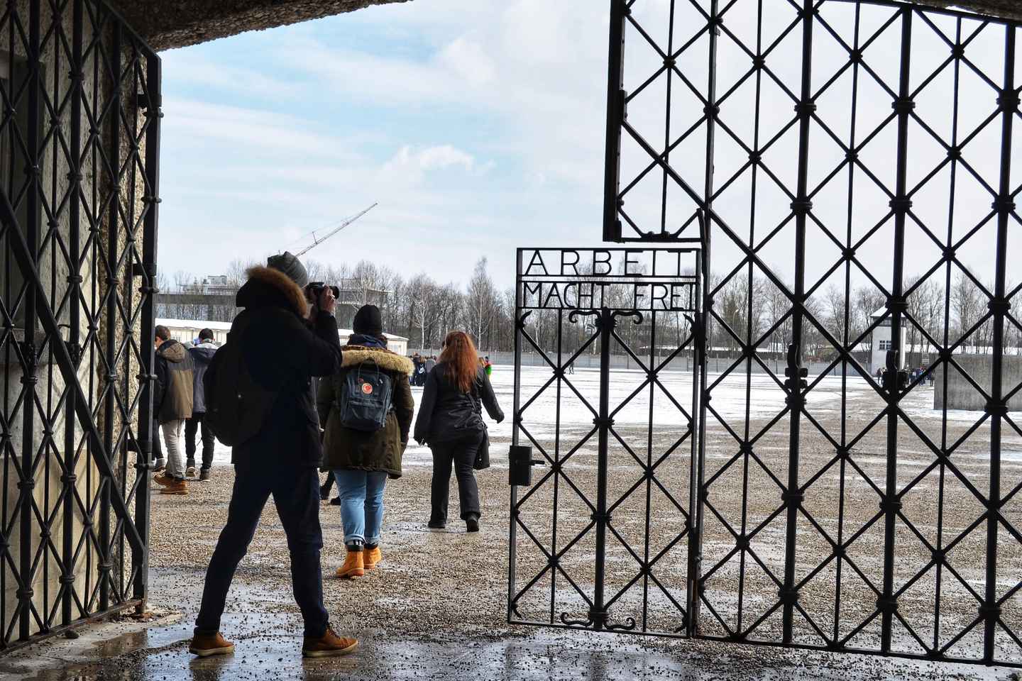From Munich: Dachau Memorial Site Tour in Spanish
