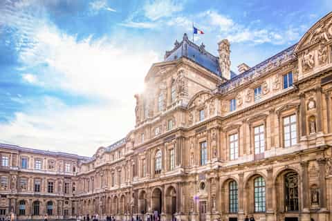 Paris: Louvre Museum Private Guided Tour