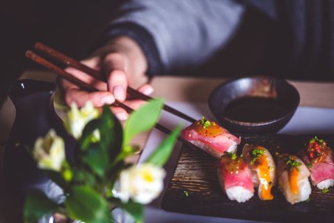 Düsseldorf: Sushi, Sake & Japanese Lifestyle Tour