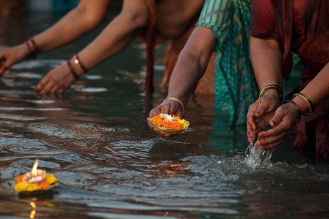 Varanasi: Bootstour bei Sonnenaufgang