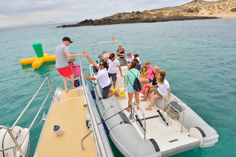 De Lanzarote: Passeio de um dia de barco por La GraciosaDe Lanzarote: Viagem de 1 dia de barco para La Graciosa