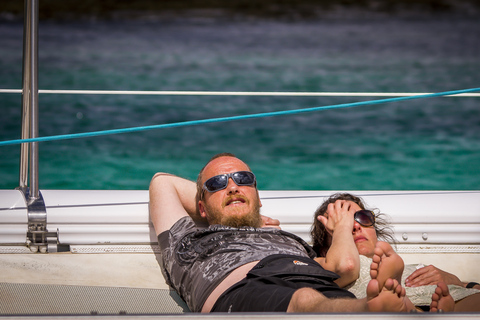 De Lanzarote: Passeio de um dia de barco por La GraciosaDe Lanzarote: Viagem de 1 dia de barco para La Graciosa