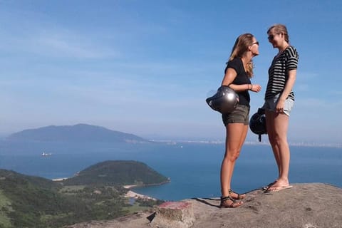 Danang or Hoian: Transfer to Hue City with Sightseeing