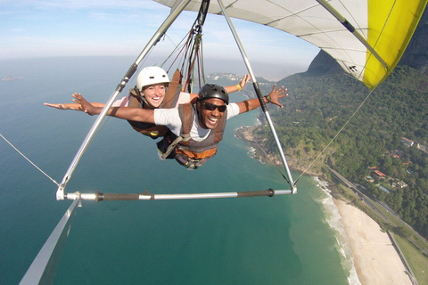 Rio de Janeiro: Hang Gliding with Hotel Transfers