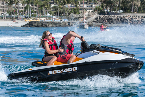 Agadir: 30 minuters tur på jetski med hämtning och lämning på hotellet