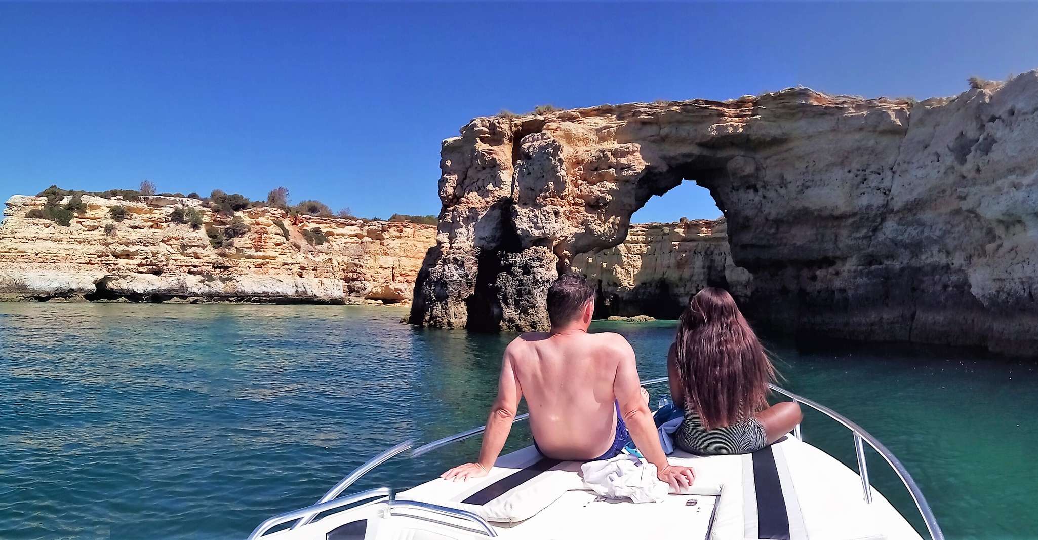Portimão, Excursão Privada de Barco na Caverna Benagil - Hizvo