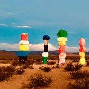 Las Vegas: Mojave, Red Rock Sign and 7 Magic Mountains Tour