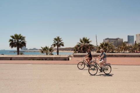 Barcelone: visite à vélo de 3 heures avec un guide localVisite à vélo de 3 heures