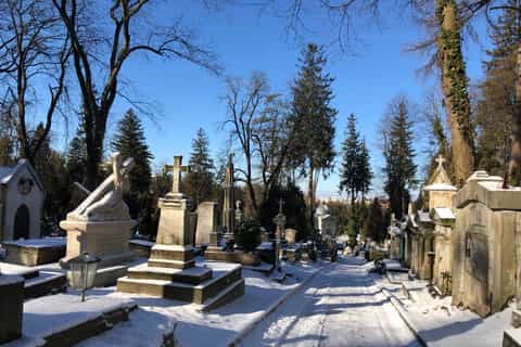 Lychakiv Cemetery Tour