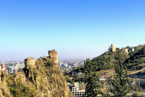 Tbilisi: Old Town Walking Tour Tbilisi: Old Town Group Walking Tour in Russian