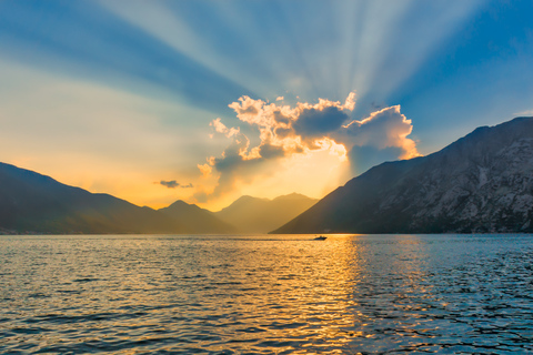 Kotor : Grotte bleue et Notre-Dame des Rochers Tour en bateau en groupeVisite de groupe