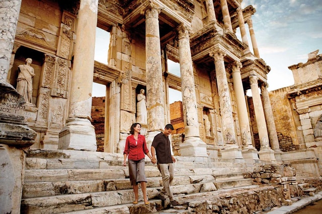 Bodrum: Ephesus, House of Virgin Mary, and Temple Tour