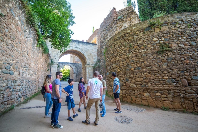 Granada: Water Paths History and Adventure Tour