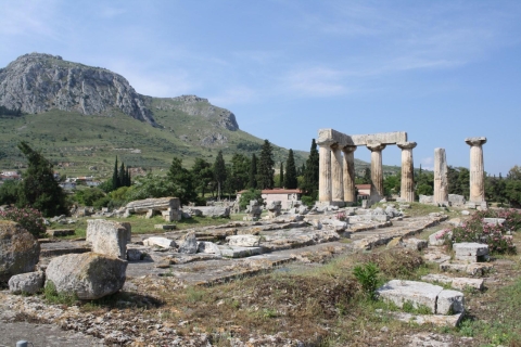 From Athens: Road Trip to Ancient Corinth on St.Paul's StepsOdbiór z portu w Pireusie