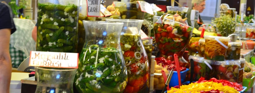 Riga : visite culinaire lettone au marché central avec 20 dégustations