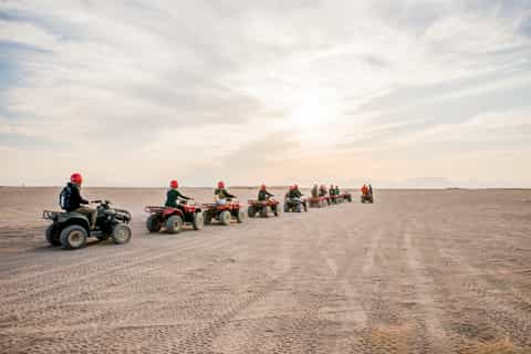 hurghada safari em quadriciclo passeio de camelo jantar e show com churrasco