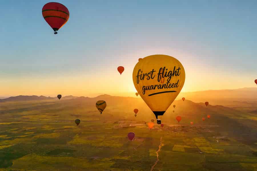 Marrakesch: Heißluftballonfahrt bei Sonnenaufgang mit Frühstück. Foto: GetYourGuide Marrakesch: Heißluftballonfahrt bei Sonnenaufgang mit Frühstück. Foto: GetYourGuide